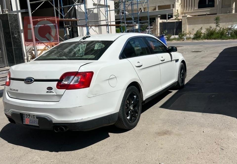 فورد تورس